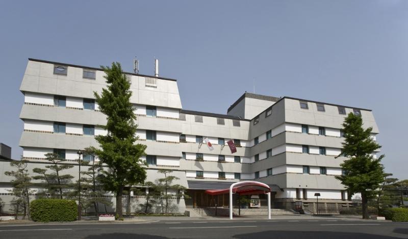 Kokusai 4*